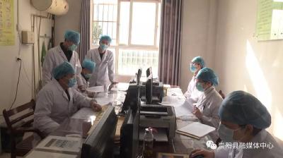 战“疫”一线 崇阳两位白衣“战士”火线转正