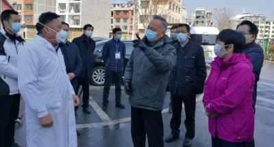 徐立全赴崇阳督导疫情防控：坚守发热门诊“前沿阵地” 筑牢疫情筛查诊疗防线