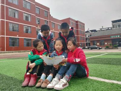 让山区的孩子齐翔在均衡教育的蓝天——武汉东湖学院对口肖岭小学教育扶贫纪实