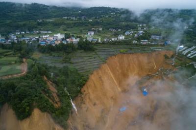 恩施通报屯堡乡马者村滑坡险情最新情况