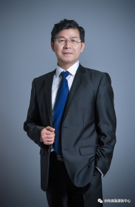 汪海梁：竹杖芒鞋 披荆斩棘