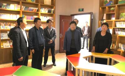 省委组织部副部长周静到崇阳县调研基层党建工作