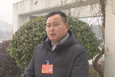 县人大代表邓继明