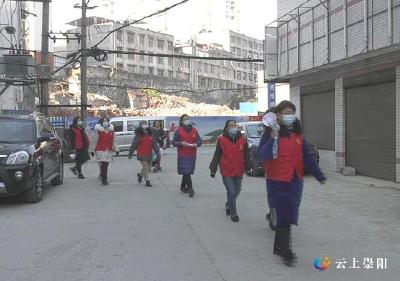 天城镇十字街社区：群防群控  确保疫情防控全覆盖