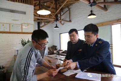 崇阳：税收政策再发力 小微企业添助力