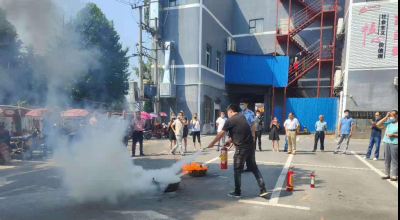 筑牢安全“防火墙” 县民政系统开展消防、食品安全知识技能培训