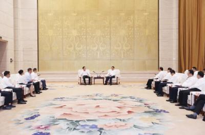 持续打造“好正实优”省份做好金牌“店小二”！应勇王忠林与万科集团董事会主席郁亮座谈