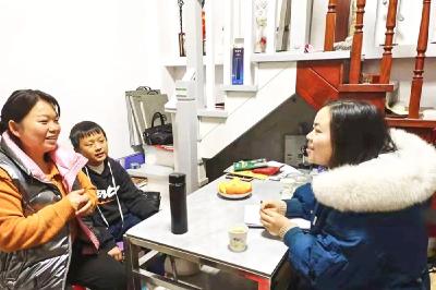 风雪夜归人  情暖千万家│崇阳县第六小学“三访”活动随行小记
