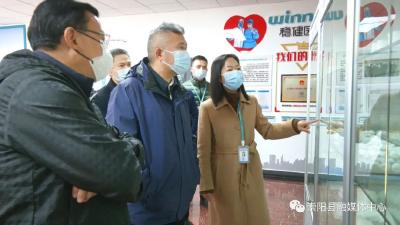 省科协党组成员、副主席余军到崇阳县调研