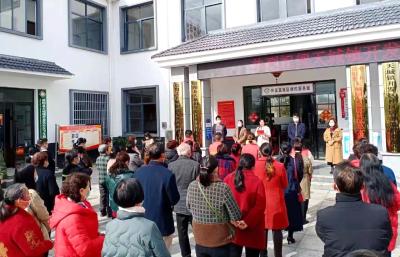打造家门口的“老年乐园”！崇阳首家社区老年学校建成投入运行 