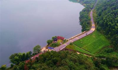 湖北咸宁：打造公路“风景道”赋能乡村振兴