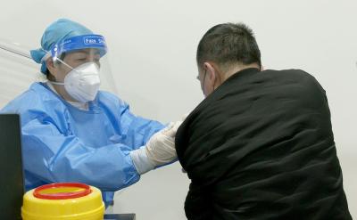 崇阳县有序推进特殊人群新冠疫苗第四针接种工作