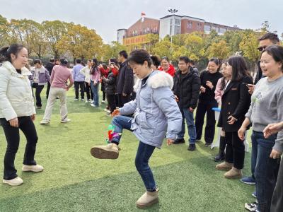 大集附小：多彩活动庆“三八”