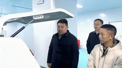 徐望深入开发区企业宣讲省、市两会精神 调研重点项目建设情况