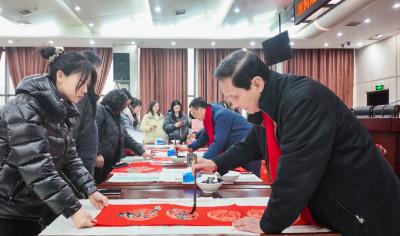 崇阳供电：墨香传福话传承