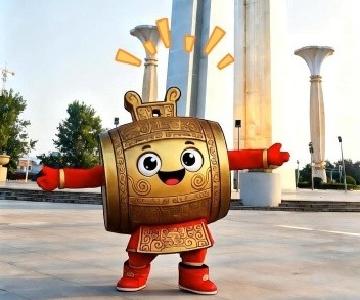 【微视】新年快乐，满城欢腾，崇小鼓载歌载舞陪你过新年啦！