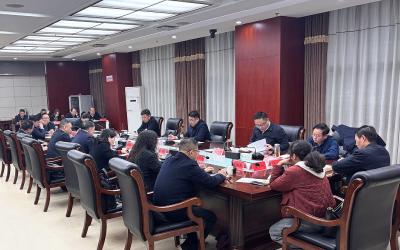 县委常委会（扩大）会议要求：带头践行一线工作法 冲刺一季度“开门红”