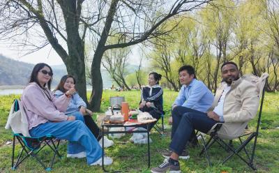 崇阳：国际友人点赞山水 “十里画廊”绘就致富路