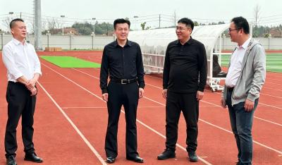 杨修伟调研“楚超”咸宁主场赛事筹备和节日期间食品安全工作