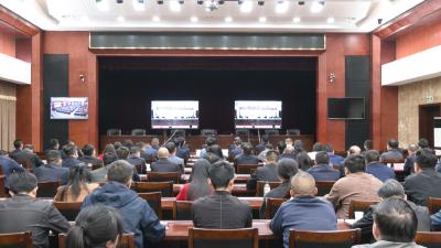 我县收听收看全市集中整治群众身边不正之风和腐败问题工作领导小组（扩大）会议