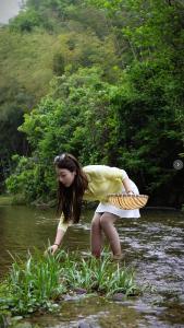 寻味崇阳第二十六期丨河三鲜：逐溪捕鲜货，唇齿满留香