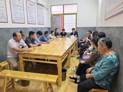 崇阳县杨洪村：“湾子夜话”共商乡村治理“金点子”