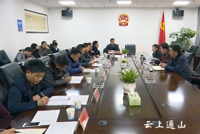 我县大力推进网箱拆除工作