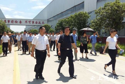 我县组团赴崇阳 通城考察学习项目建设 招商引资工作