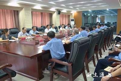 县人大常委会专题调研检查工作