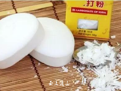 【小常识】她把肥皂切成细碎不知道想干嘛！看完却感到意外的好用