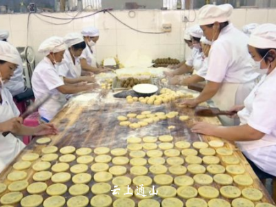 （视频）“通山造”本土手工芝麻饼销售火爆