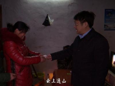 县总工会开展走访慰问活动