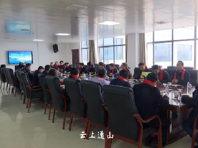 多地农机经销商来我县考察学习  