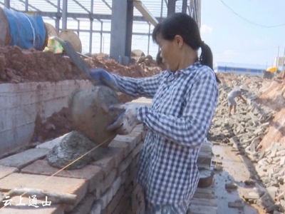 长江云——通山 | 高温下的“铿锵玫瑰”  