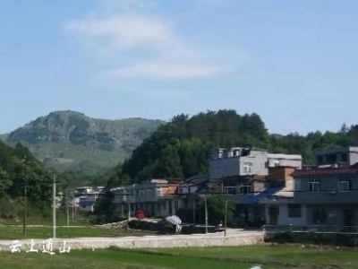 陈明耀 | 组诗《扶贫路上》