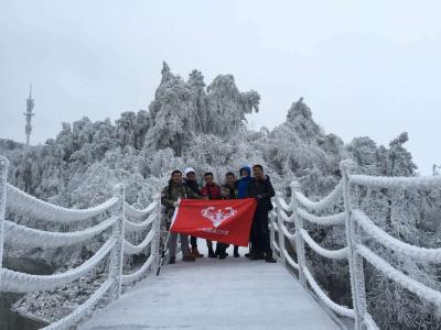 初雪徒步九宫山