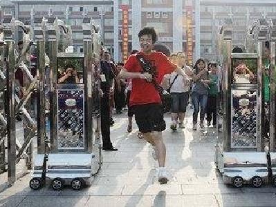 过于真实！高考前，10位家长悄悄录了这样一段视频