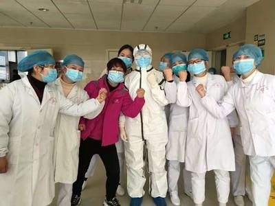 长江云——【众志成城抗疫情】一张张前赴后继的“请战书”书写使命担当与人间大爱