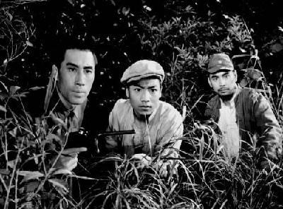 电影《三进山城》
