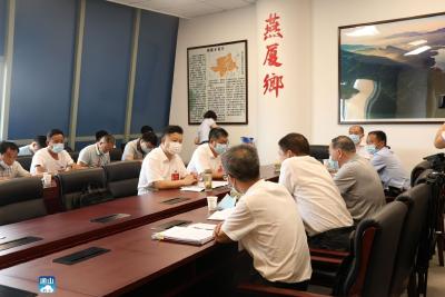 长江云——V视 | 【“两会”动态】县人大代表审议政府工作报告、人大常委会工作报告和“两院”工作报告