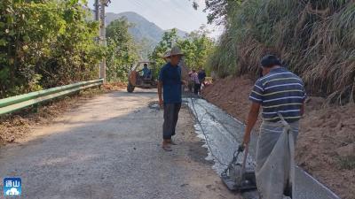 V视丨南林桥镇：拓宽通村道路 助力乡村振兴