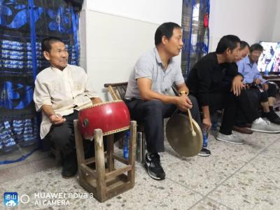 通山唱神歌的人