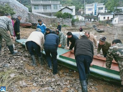 【富水湖流域全面禁捕】戮力一心 奋勇向前 大畈镇打响渔船退捕禁捕攻坚战