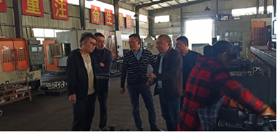 武汉理工大学教授到通山帮助企业解决技术难题