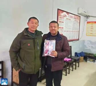 闯王镇：关爱贫困留守儿童“让爱成长”