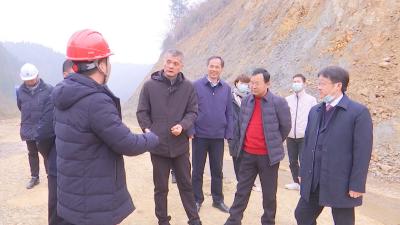 长江云——【项目速递】市交通局领导督导我县重点交通项目建设工作