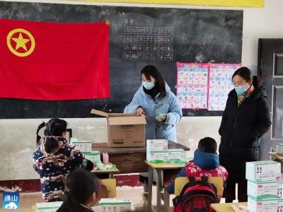 通羊镇举办2021年 “防范疫情 呵护儿童”暖冬行动
