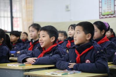 长江云——通山 | 开学第一天：通山约9万名中小学生错峰返校