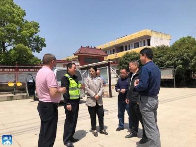通羊镇开展“五一”节前校园安全检查，筑牢校园安全防线