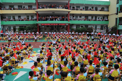 通山县实验幼儿园：开展“童心向党•我们一起唱红歌”活动 